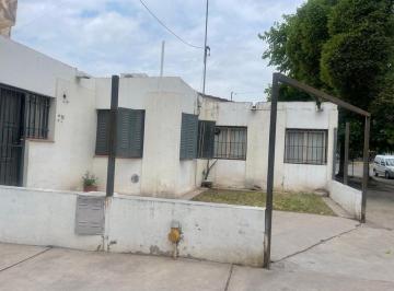 Casa · 129m² · 5 Ambientes · 2 Cocheras · Venta Casa 4 Dorm. Barrio Municipal