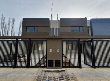 Casa · 126m² · 3 Ambientes · Duplex a Estrenar Dos Dorm.