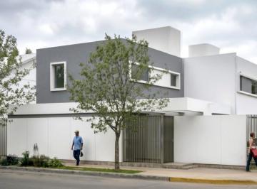 Casa · 117m² · 4 Ambientes · Duplex Tierra Mansa 3y 4 Dorm.