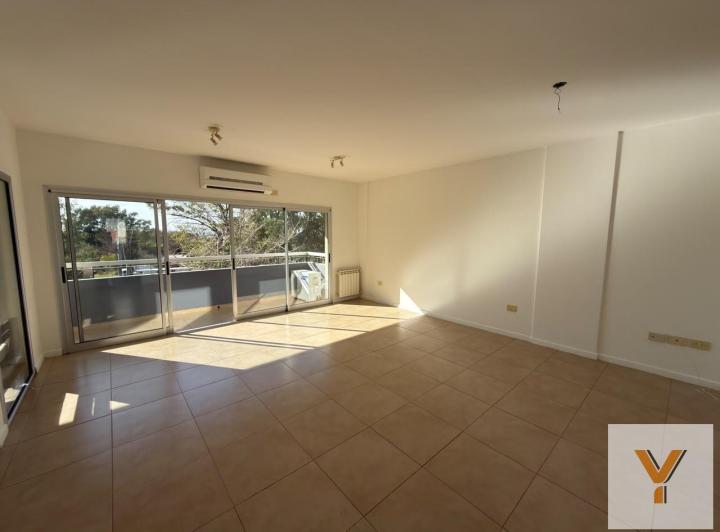 Departamento en alquiler bajo precio de mercado en Parque Villa Santa Rita