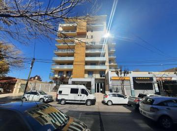 Departamento · 60m² · 2 Ambientes · 1 Cochera · Alquiler Dúplex Particular, Comercial o Profesional