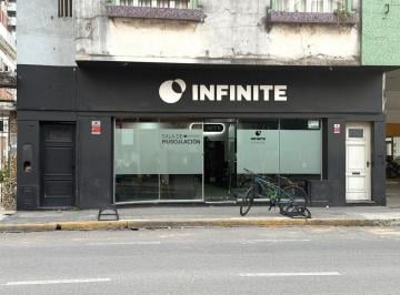 Local comercial · 145m² · Venta Gran Local Comercial Centrico Sobre Av