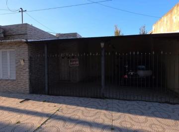 Casa · 155m² · 5 Ambientes · Venta de Casa Céntrica en Pilar