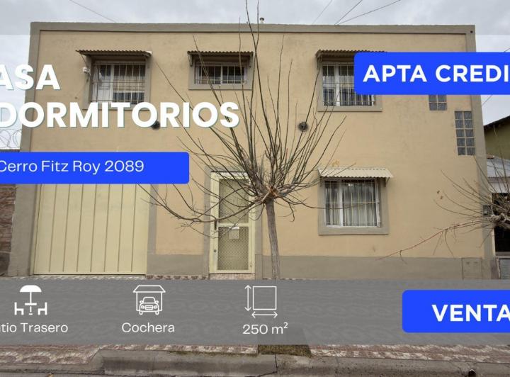 Casa · 202m² · 7 Ambientes · 1 Cochera