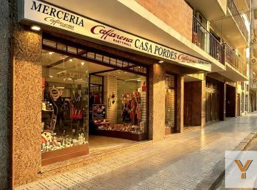 Local comercial · 210m² · 1 Ambiente · Local en Venta - Monoambiente 2 Baños - 220 m - Recoleta