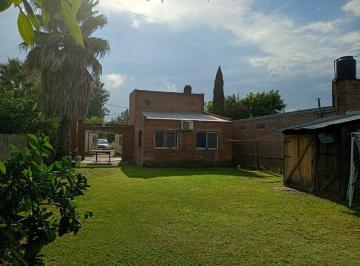Casa · 98m² · 5 Ambientes · 1 Cochera · Casa 4 Dorm. + Comodín Venta Pueblo Andino