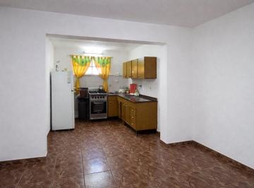 Casa · 115m² · 3 Ambientes · 1 Cochera · Venta Casa 2 Dorm. Cochera Local Comercial