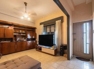 Casa · 170m² · 5 Ambientes · 1 Cochera · Venta Vivienda Multifamiliar Phs Apto Credito