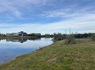 Terreno · 966m² · Venta Lote Al Agua en San Sebastian Area 9