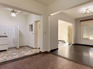 PH · 102m² · 4 Ambientes · Venta PH 4 Amb, San Martin, C/patio Refaccionada