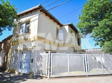 Casa · 133m² · 4 Ambientes · 1 Cochera · Casa 3 Dorm. Barrio Norte