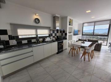 Casa · 321m² · 6 Ambientes · 4 Cocheras · Casa 3 Dorm con Vista Al Lago Villa Carlos Paz