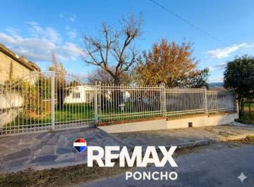 Casa · 100m² · 5 Ambientes · 1 Cochera · Se Vende Casa en Paclín, La Merced, Catamarca