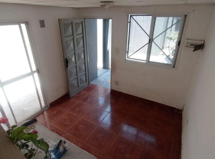 PH · 193m² · 9 Ambientes · 1 Cochera