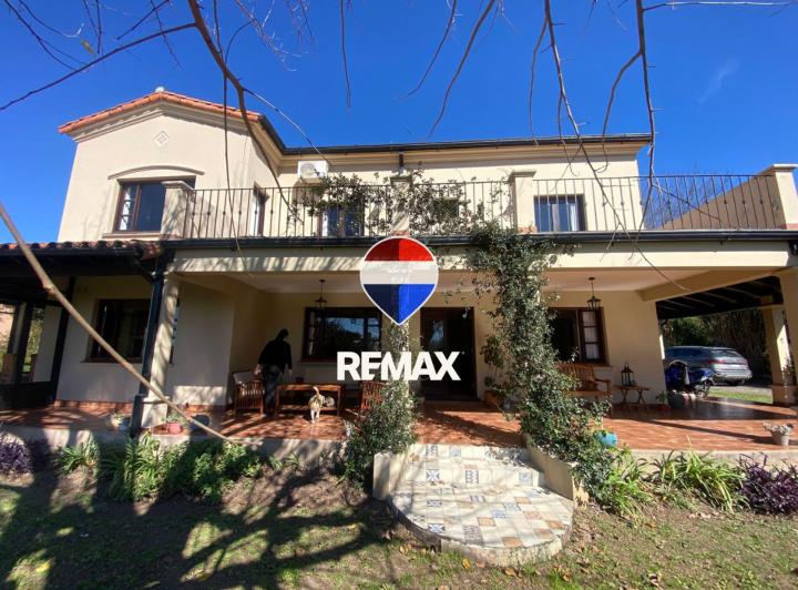 Casa · 312m² · 6 Ambientes