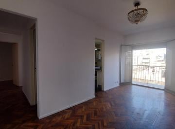 Departamento · 55m² · 3 Ambientes · 3amb. Cocina Separada, Conexión P/lavarropas, Luminoso con Vista Abierta.