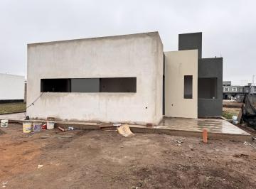 Casa · 70m² · 3 Ambientes · 1 Cochera · Venta Duplex 2 Dorm Docta Av Entrega 60% Saldo en Cuotas