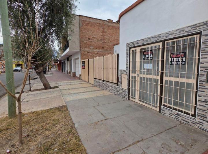 Local comercial · 24m² · 2 Ambientes