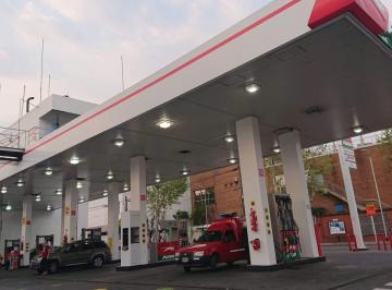 Local comercial , Avellaneda · Estación de Servicio Dual Operativa Sobre 1.192 m² – Venta Directa – Avellaneda