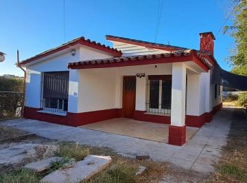 Casa de 3 ambientes, Villa Carlos Paz · Alquiler Permanente 2 Dorm. + Escritorio en Villa Carlos Paz