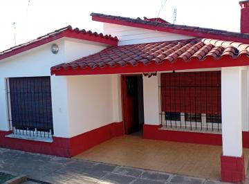Casa de 3 ambientes, Villa Carlos Paz · Alquiler Permanente 2 Dorm. + Escritorio en Villa Carlos Paz