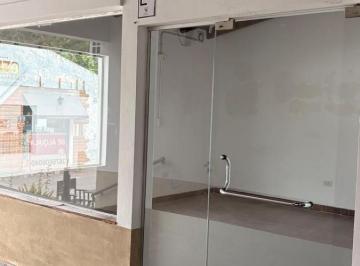 Local comercial · 64m² · Alquilo Local - Paseo Hernandez - San Martin - San Lorenzo - Salta