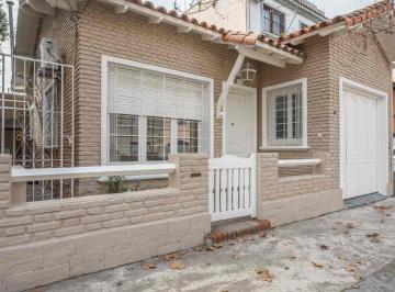 Casa · 125m² · 4 Ambientes · 1 Cochera · Venta Casa 4 Ambientes en San Isidro