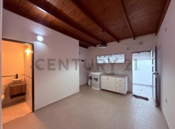 PH · 27m² · 2 Ambientes · 12 Entre 62 y 63 - PH a La Venta en Pleno Centro La Plata