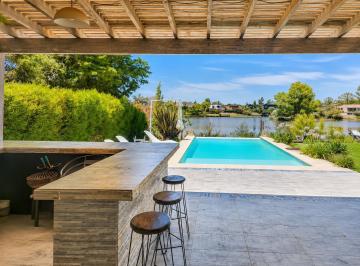 Casa · 240m² · 5 Ambientes · 2 Cocheras · Venta Casa 5 Amb a La Laguna Valor Finan. Acepta Prop. Barrio San Marco Villanueva Tigre