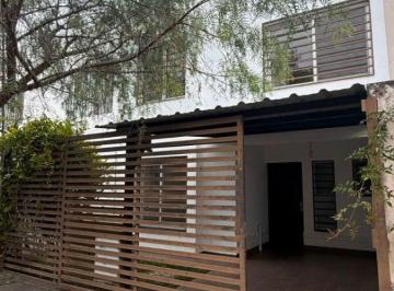 Casa de 3 ambientes, Salta · Dúplex en Venta C/ Cochera en Grand Bourg