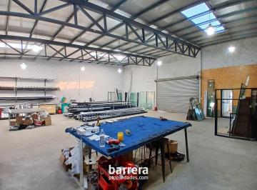 Local comercial · 225m² · Galpón / Local Sobre Av Newbery | Apto Múltiples Destinos
