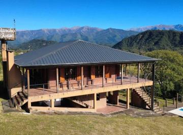 Casa · 200m² · 4 Ambientes · 2 Cocheras · Venta de Casa en San Pedro de Colalao - Inversion