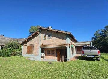 Casa de 7 ambientes, Gualeguaychú · Vende Casa en El Barrio Country Club Golf - Gualeguaychú