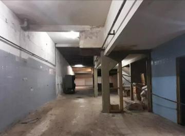 Bodega-Galpón · 900m² · Galpon de 900 m² en 3 Plantas Sobre Av Brasil Al 3000