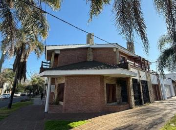 Casa · 380m² · 7 Ambientes · 2 Cocheras · Casa en Venta Zona Plaza Saenz Peña