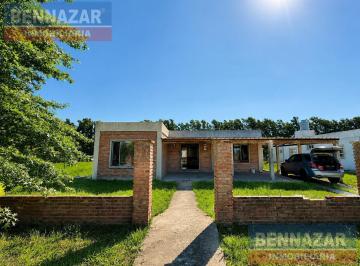 Casa · 92m² · 3 Ambientes · 1 Cochera · Oportunidad Única - Excelente Propiedad con Mucho Potencial