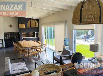 Casa · 303m² · 5 Ambientes · 2 Cocheras · Casa en Greenville Polo & Resort