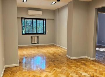 Departamento · 75m² · 3 Ambientes · 1 Cochera · Alquiler Departamento 3 Ambientes en Belgrano con Patio