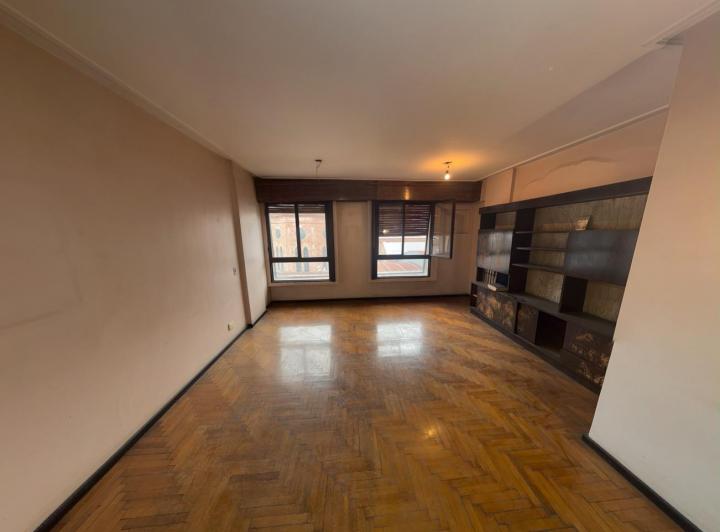 Departamento · 117m² · 6 Ambientes · 1 Cochera