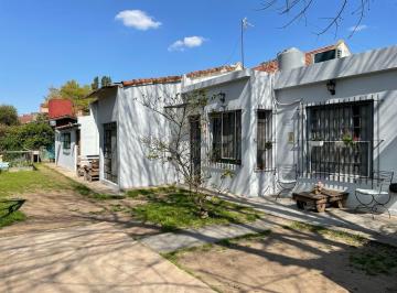 Casa · 130m² · 4 Ambientes · 1 Cochera · Casa en Venta - Bella Vista