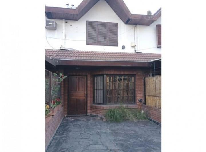 Casa · 110m² · 4 Ambientes · 1 Cochera
