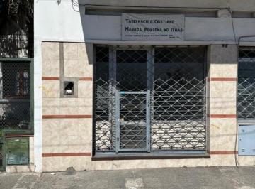 Local comercial · 20m² · 1 Ambiente · $320.000. - - Local en Alquiler - Av Uriarte Al 100 - Banfield - Lomas de Zamora
