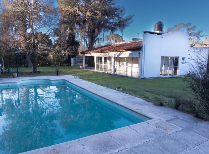 Casa · 135m² · 5 Ambientes · 3 Cocheras