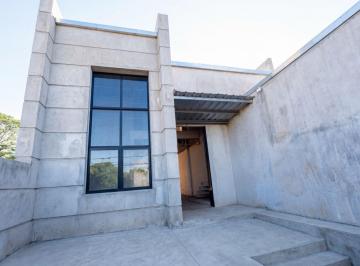 FRZ-FRZ-1023_2 · Casa en Venta a Terminar - B Kenedy - Posadas