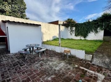 PH · 4 Ambientes · PH en Alquiler Reciclado en Munro
