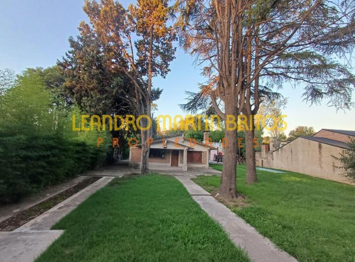 Terreno · 90m² · 4 Ambientes · 10 Cocheras