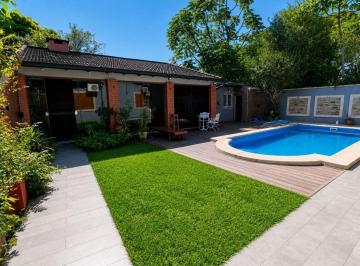 FRZ-FRZ-964_2 · Casa 3 Dorm. a La Venta Posadas Misiones.