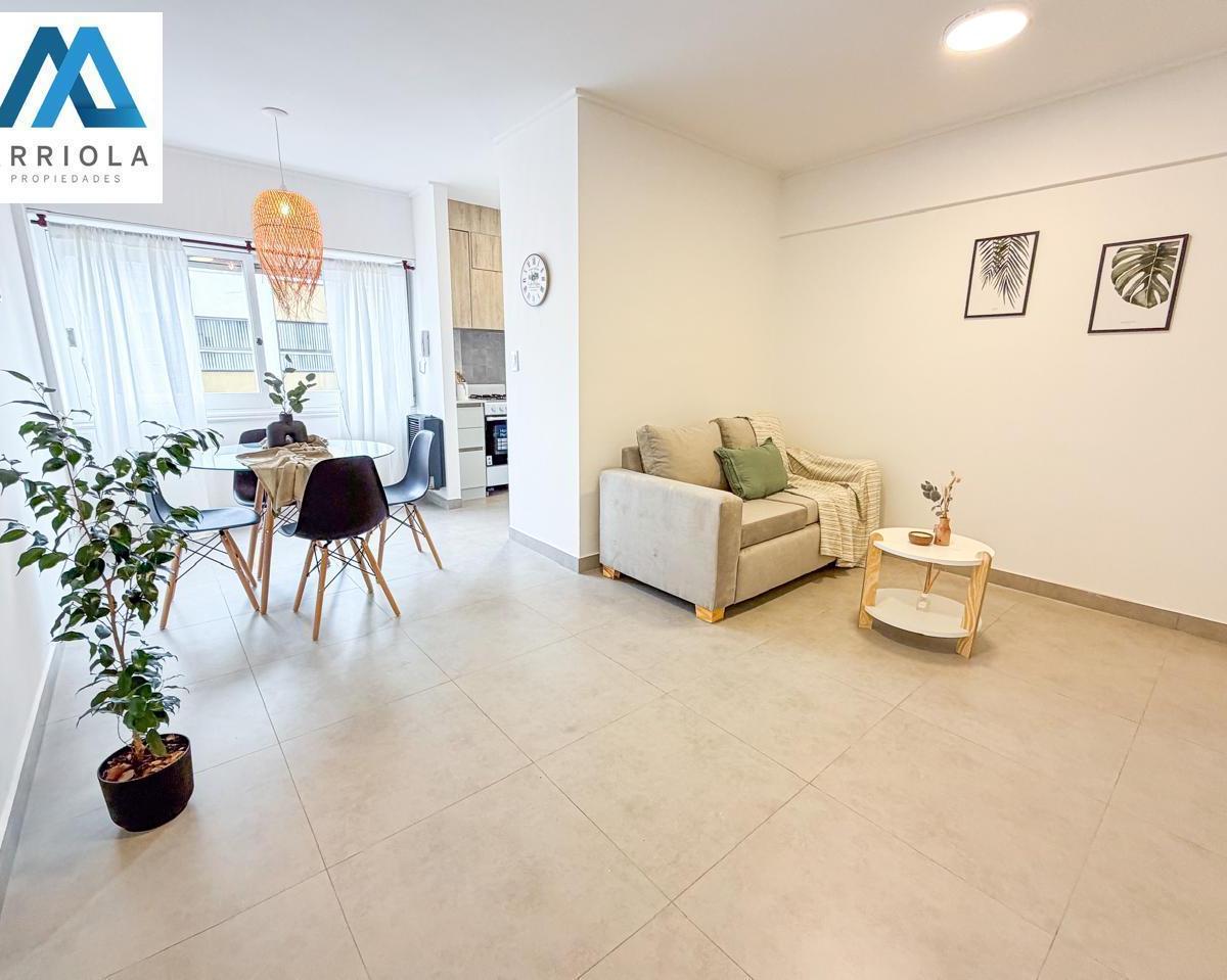 Departamento de 2 ambientes hecho a nuevo en pleno centro