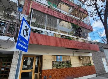 Departamento · 33m² · 2 Ambientes · Venta - Dos Ambientes Al Lateral - Floresta