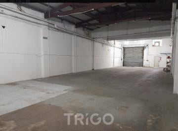 Depósito · 800m² · 4 Ambientes · 3 Cocheras · Oportunidad de Financiación Depósito Doble Galpón en Venta en Villa Sarmiento Morón Acceso Oeste